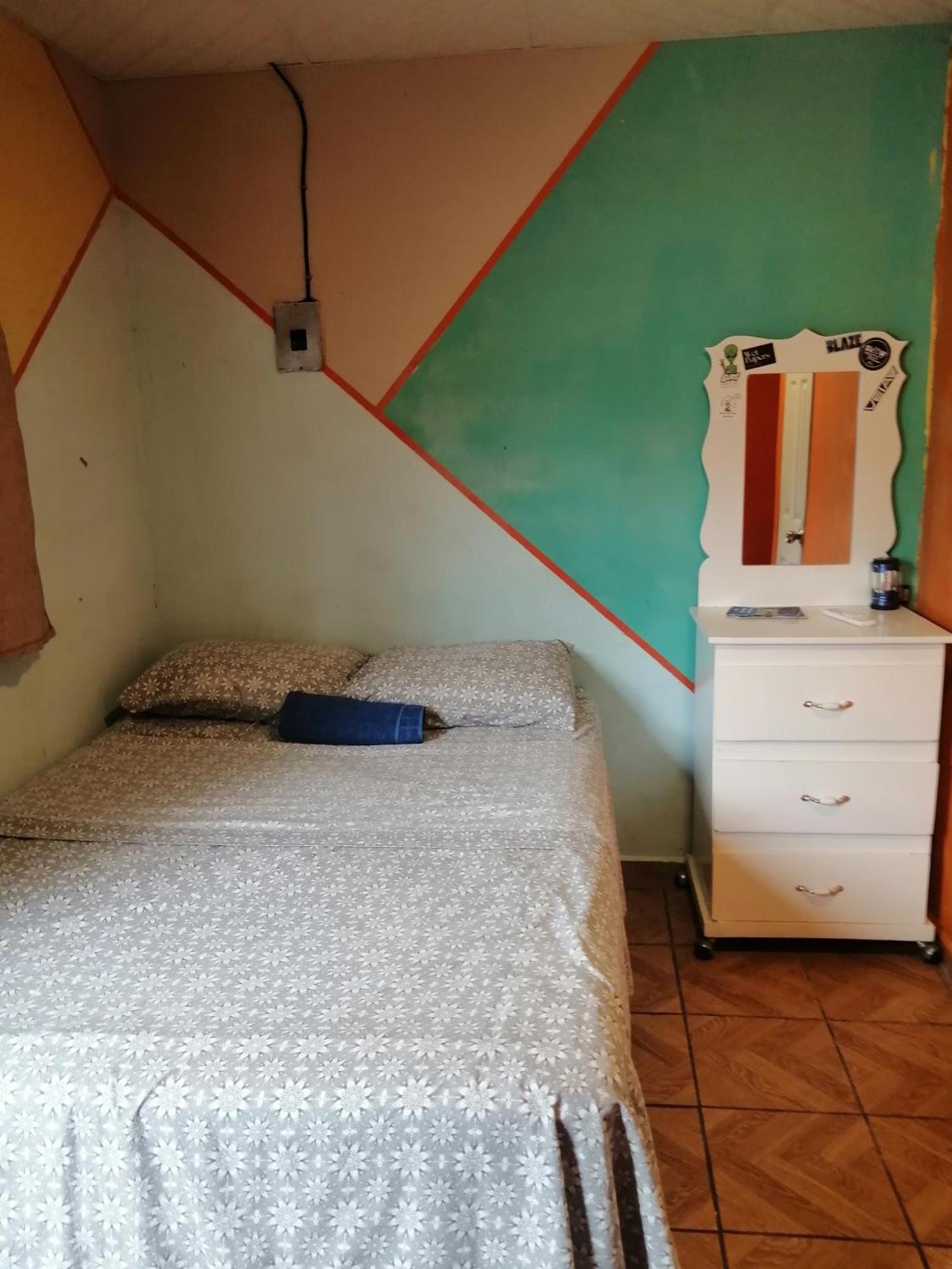 Hostal Nina Oly Tamanique Room photo